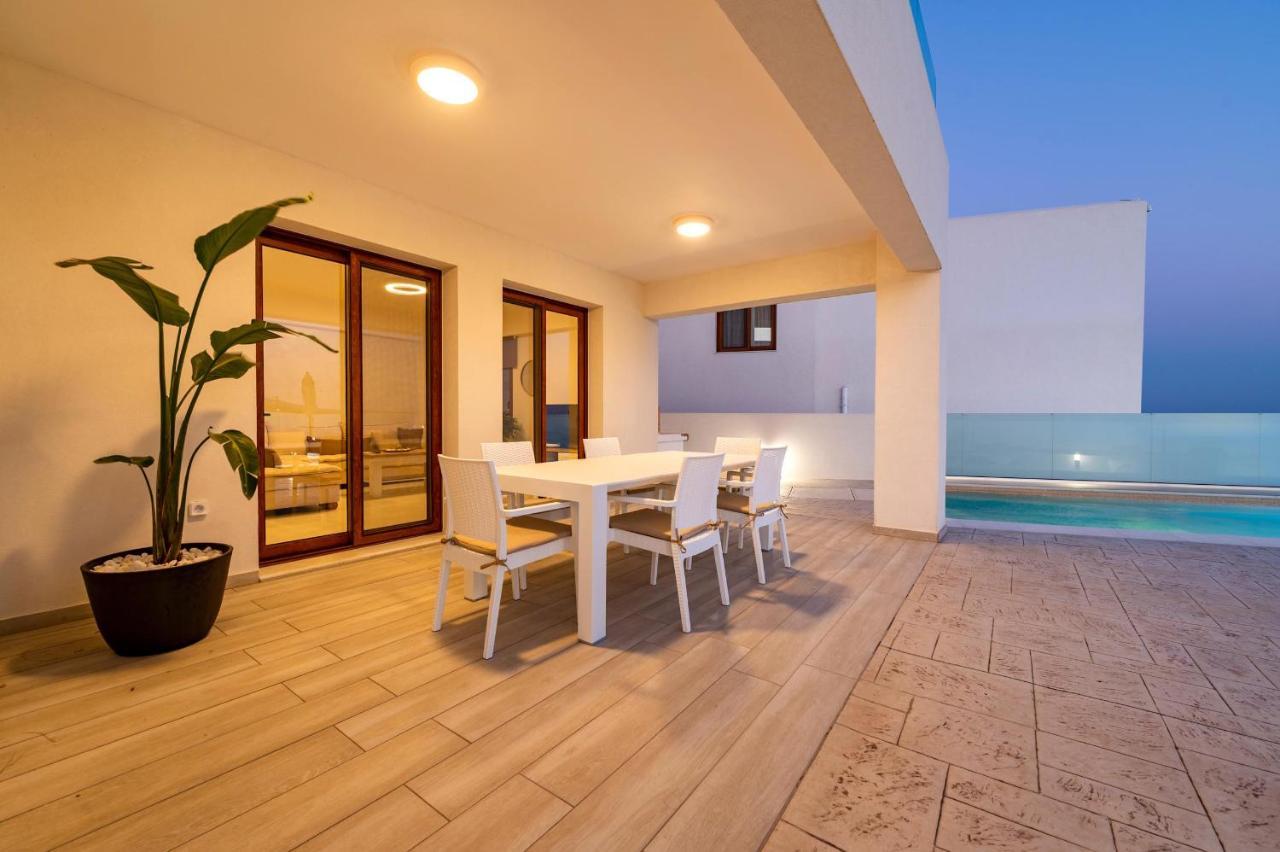 Villa Eventide Генади Екстериор снимка